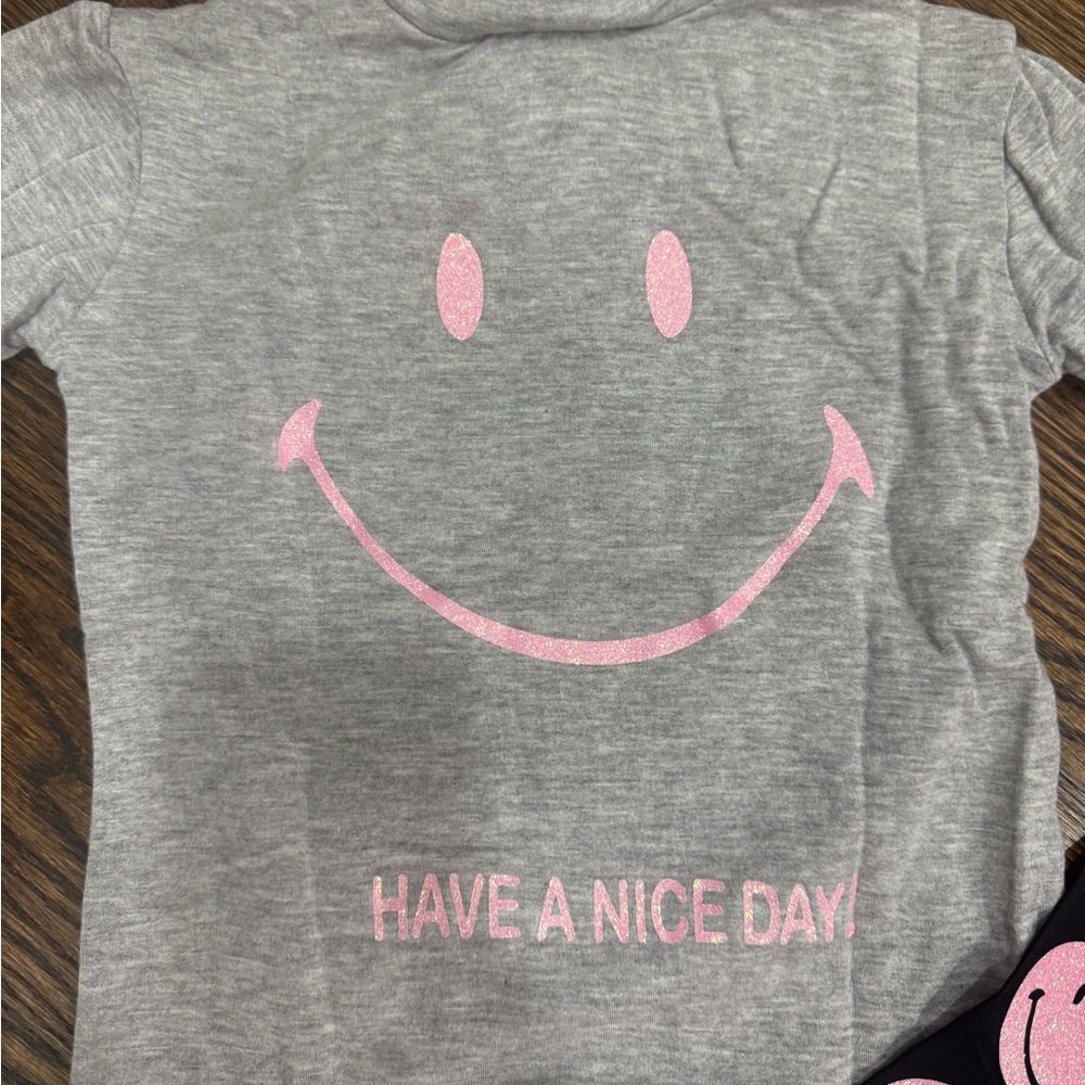 Smiley Face Set - Picture 2 of 2